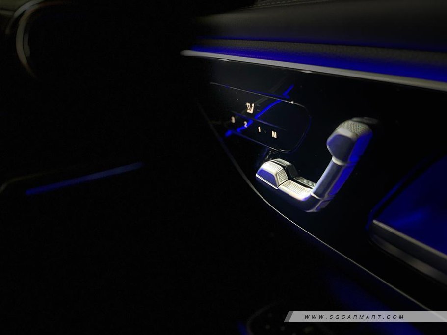 https://i.i-sgcm.com/new_cars/cars/21716/21716_g84