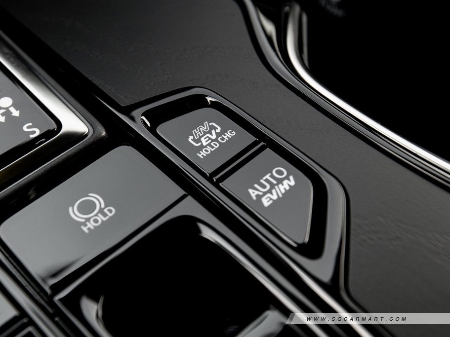 https://i.i-sgcm.com/new_cars/cars/21717/21717_g10