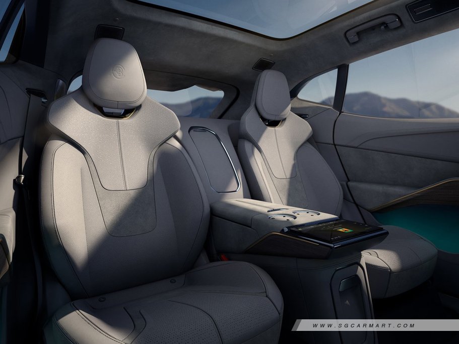 https://i.i-sgcm.com/new_cars/cars/21720/21720_g12