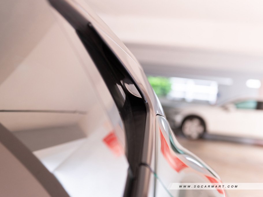 https://i.i-sgcm.com/new_cars/cars/21720/21720_g24