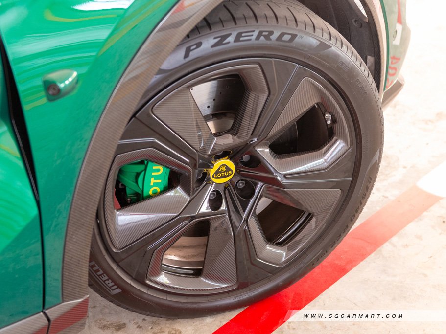 https://i.i-sgcm.com/new_cars/cars/21720/21720_g31
