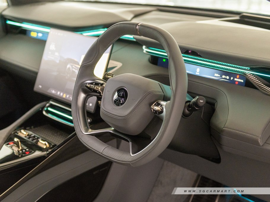 https://i.i-sgcm.com/new_cars/cars/21720/21720_g33