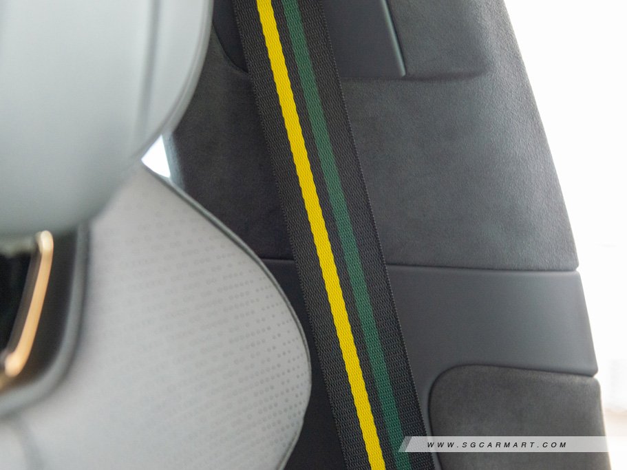 https://i.i-sgcm.com/new_cars/cars/21720/21720_g43