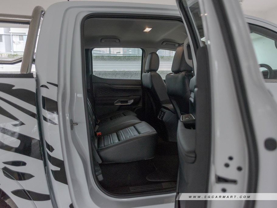 https://i.i-sgcm.com/new_cars/cars/21721/21721_g36