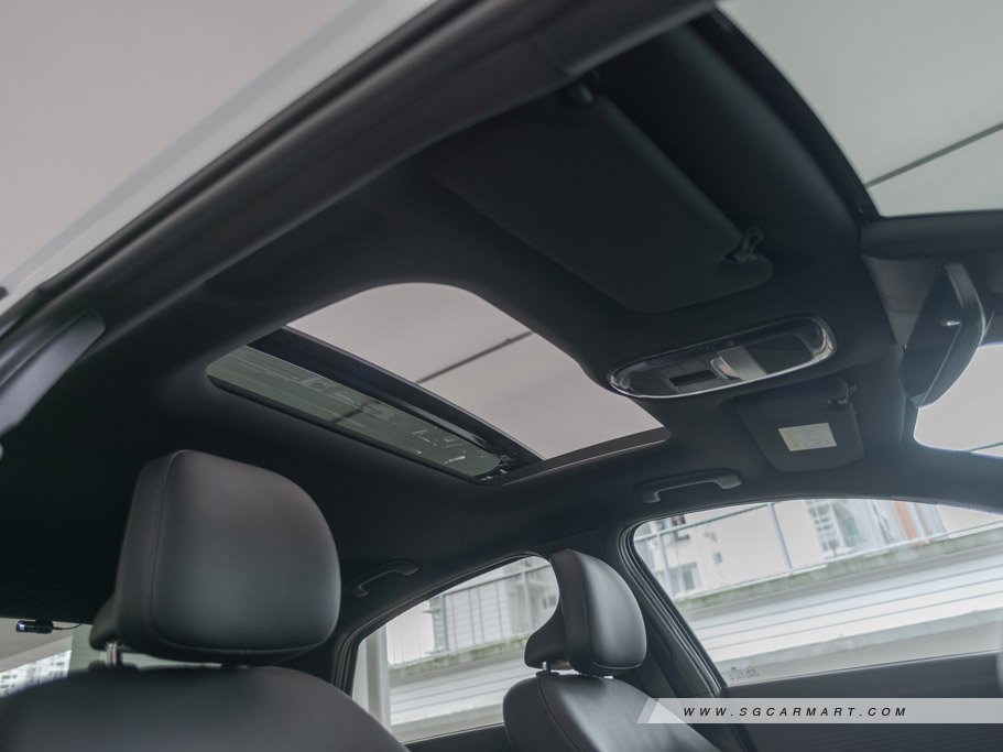 https://i.i-sgcm.com/new_cars/cars/21722/21722_g37