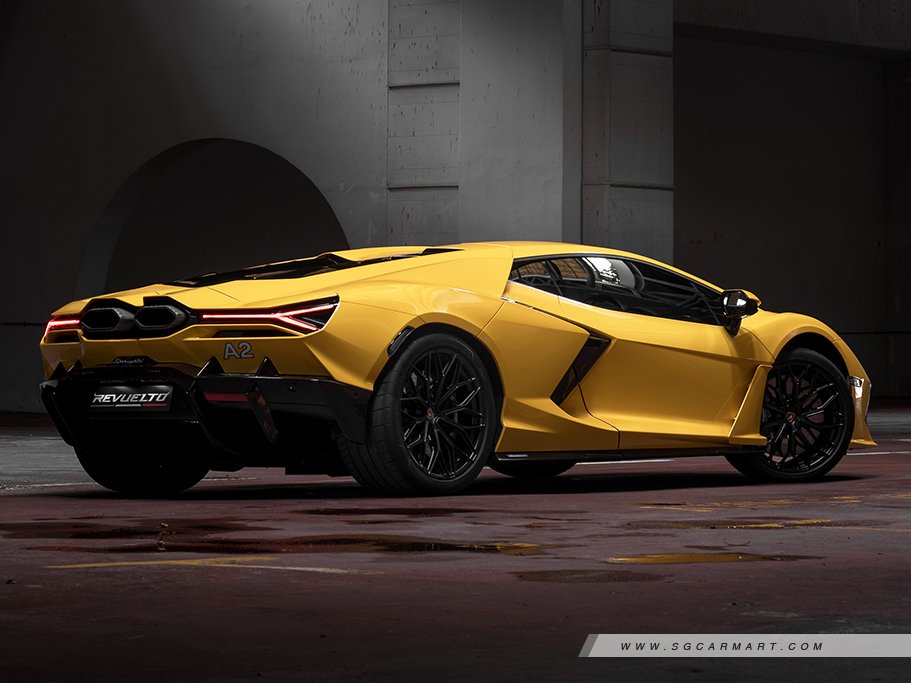 https://i.i-sgcm.com/new_cars/cars/21724/21724_g15