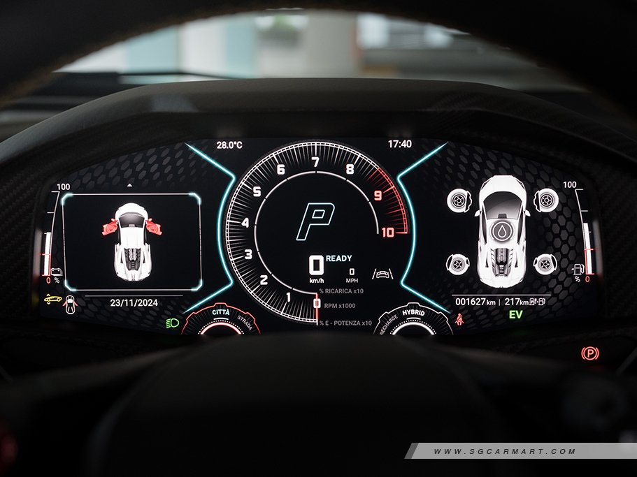 https://i.i-sgcm.com/new_cars/cars/21724/21724_g25