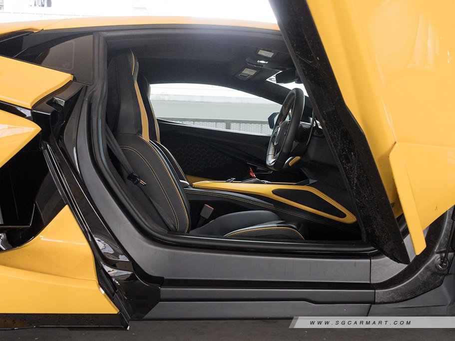 https://i.i-sgcm.com/new_cars/cars/21724/21724_g32