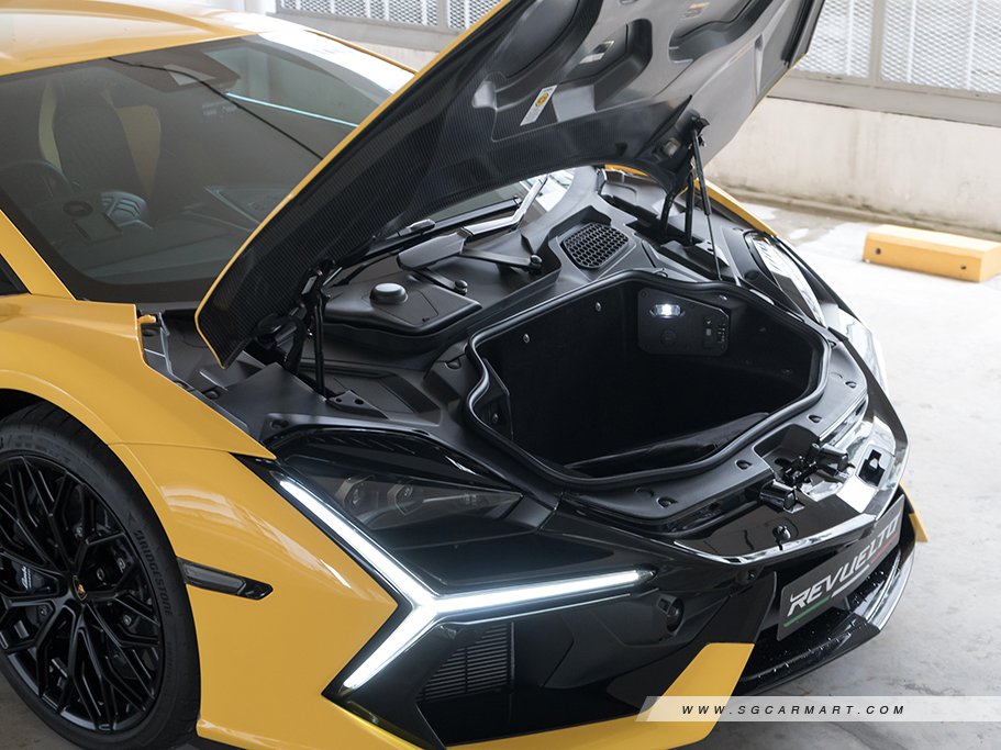 https://i.i-sgcm.com/new_cars/cars/21724/21724_g34