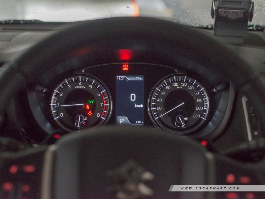 https://i.i-sgcm.com/new_cars/cars/21727/21727_g25