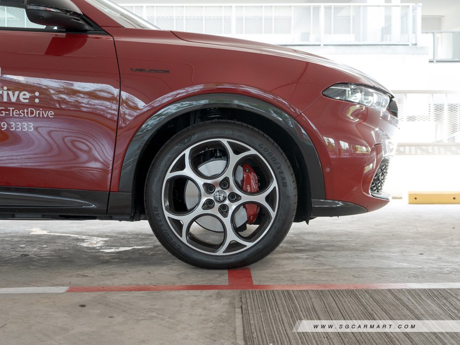 https://i.i-sgcm.com/new_cars/cars/21731/21731_g21