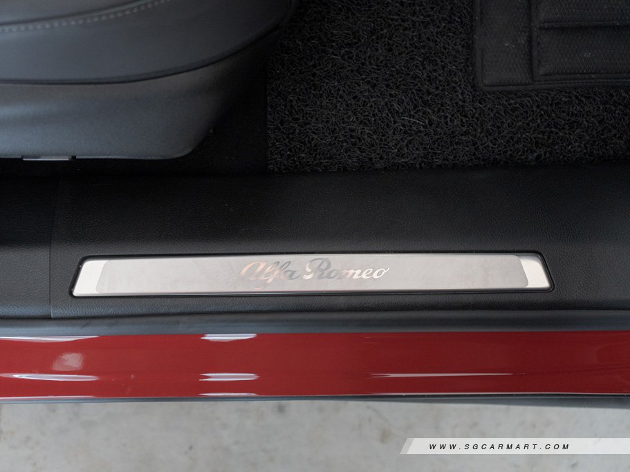 https://i.i-sgcm.com/new_cars/cars/21731/21731_g32