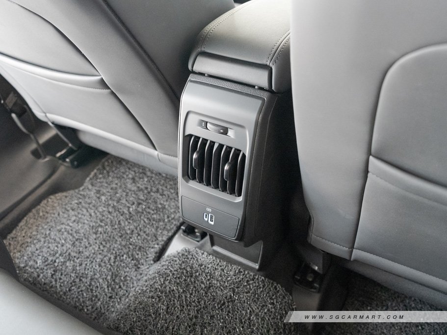 https://i.i-sgcm.com/new_cars/cars/21731/21731_g39