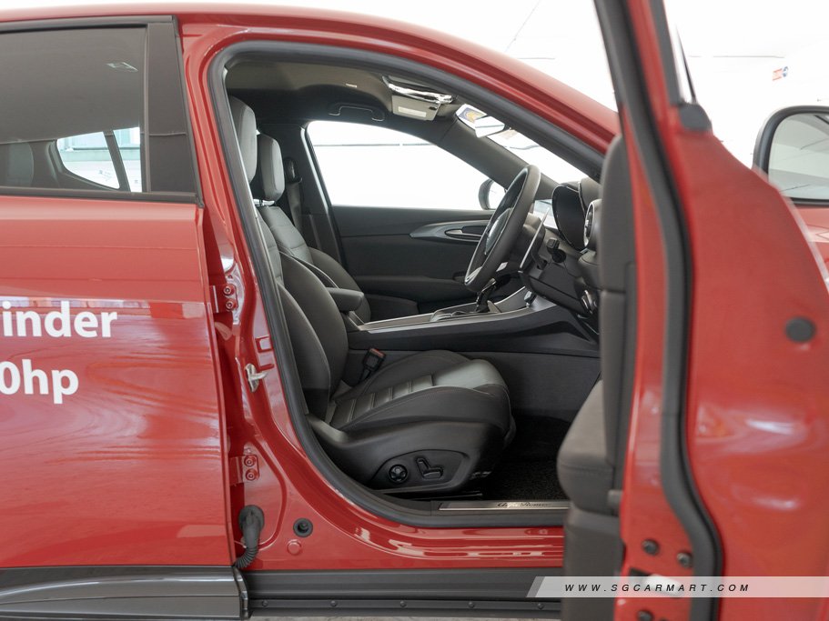 https://i.i-sgcm.com/new_cars/cars/21731/21731_g40