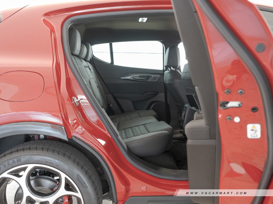 https://i.i-sgcm.com/new_cars/cars/21731/21731_g41