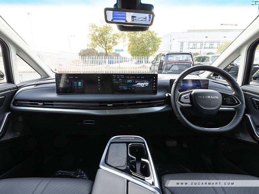 https://i.i-sgcm.com/new_cars/cars/21733/21733_g43