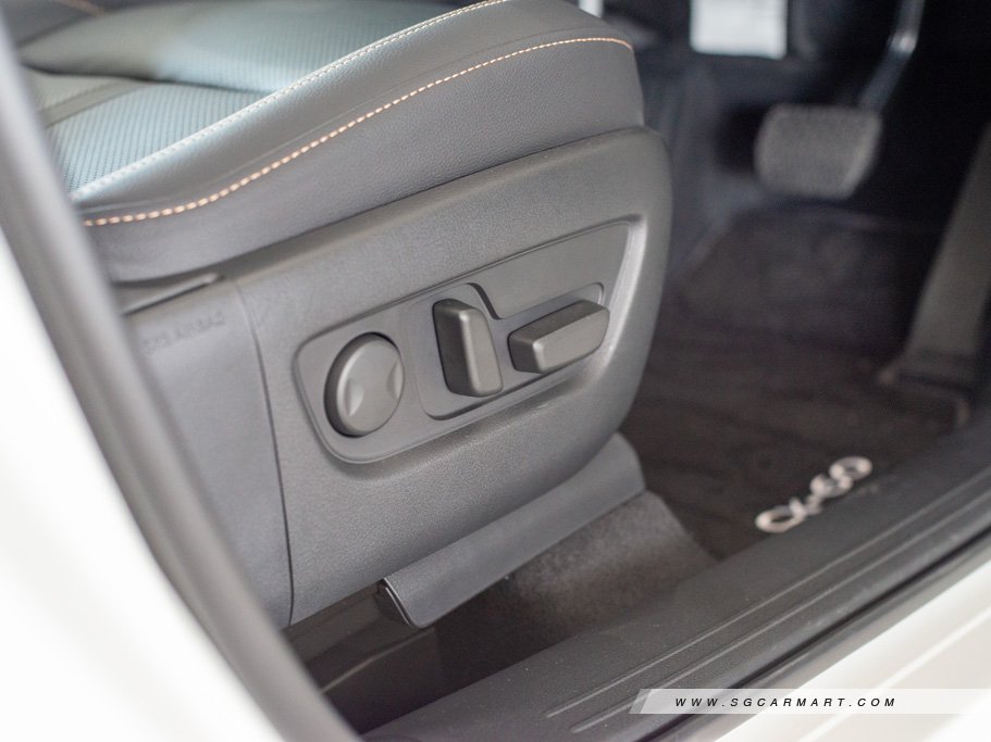 https://i.i-sgcm.com/new_cars/cars/21735/21735_g14