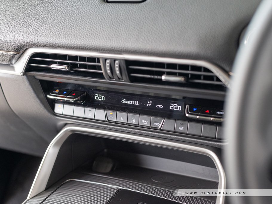 https://i.i-sgcm.com/new_cars/cars/21735/21735_g17
