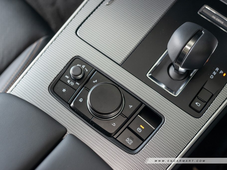 https://i.i-sgcm.com/new_cars/cars/21735/21735_g21