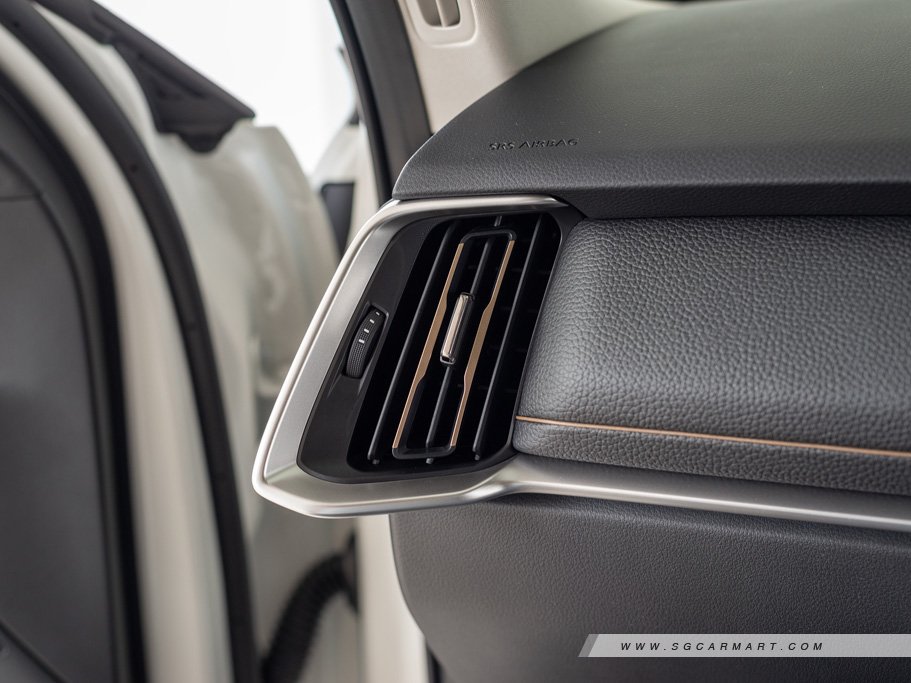 https://i.i-sgcm.com/new_cars/cars/21735/21735_g22