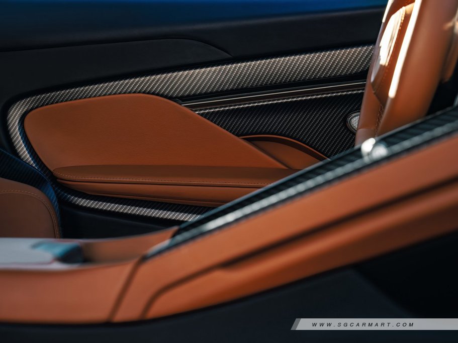 https://i.i-sgcm.com/new_cars/cars/21736/21736_g14