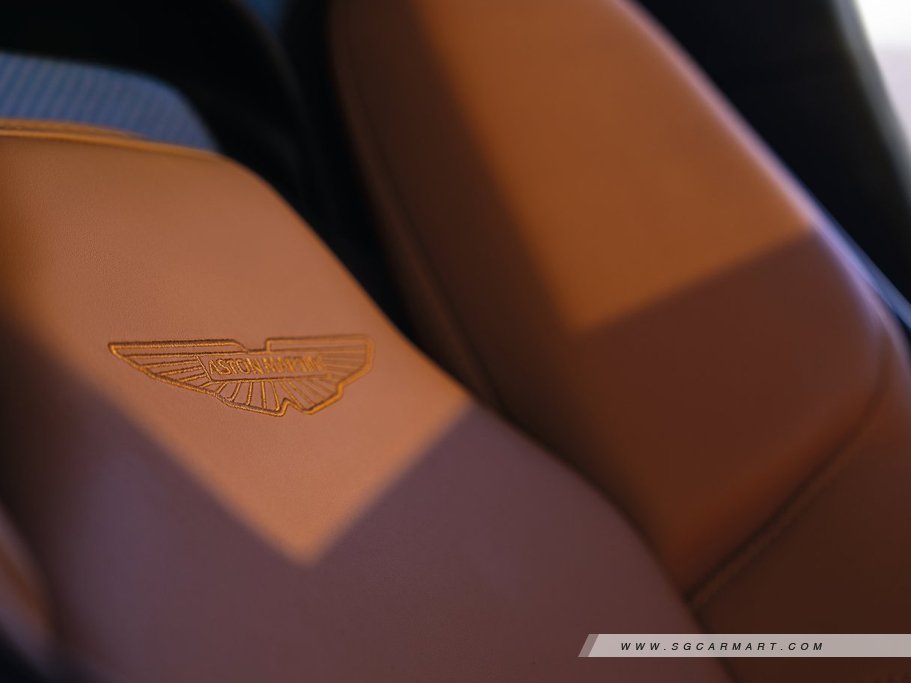 https://i.i-sgcm.com/new_cars/cars/21736/21736_g15