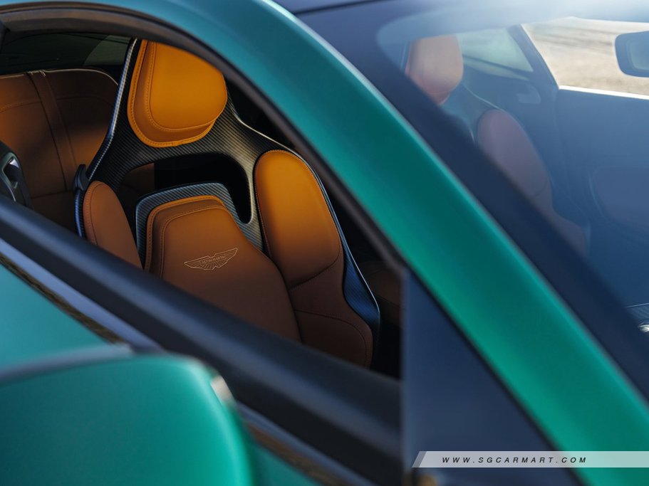 https://i.i-sgcm.com/new_cars/cars/21736/21736_g17
