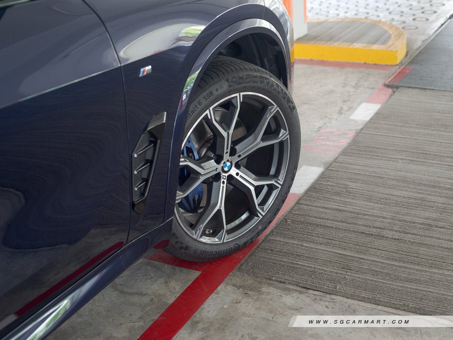https://i.i-sgcm.com/new_cars/cars/21745/21745_g21