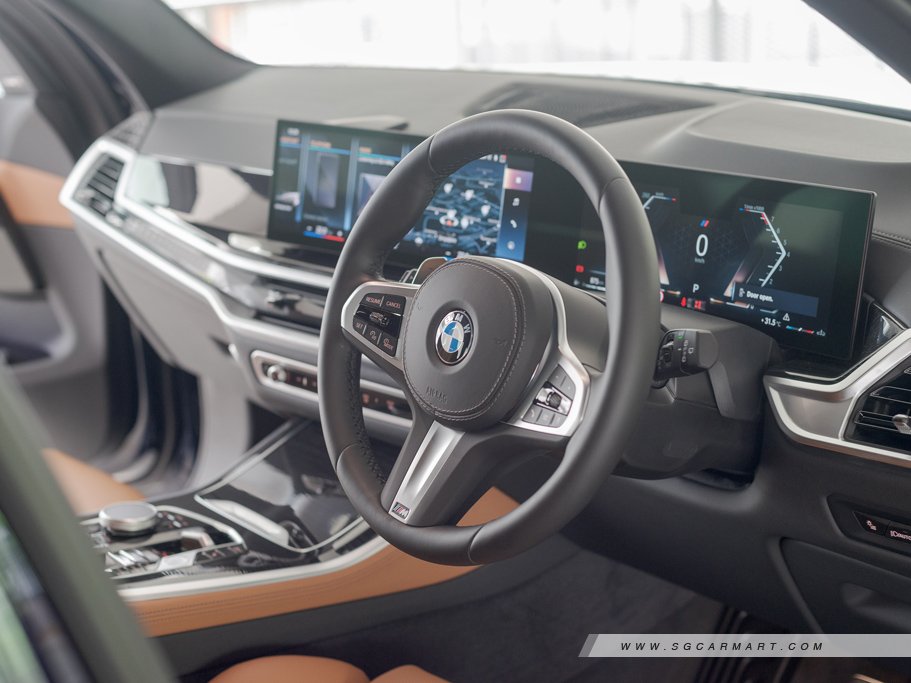 https://i.i-sgcm.com/new_cars/cars/21745/21745_g23