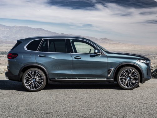 New BMW X5 Mild Hybrid Photos, Photo Gallery - Sgcarmart