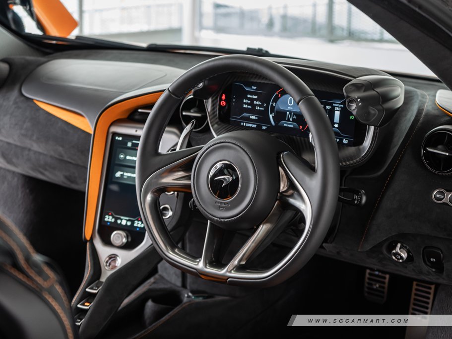 https://i.i-sgcm.com/new_cars/cars/21748/21748_g39
