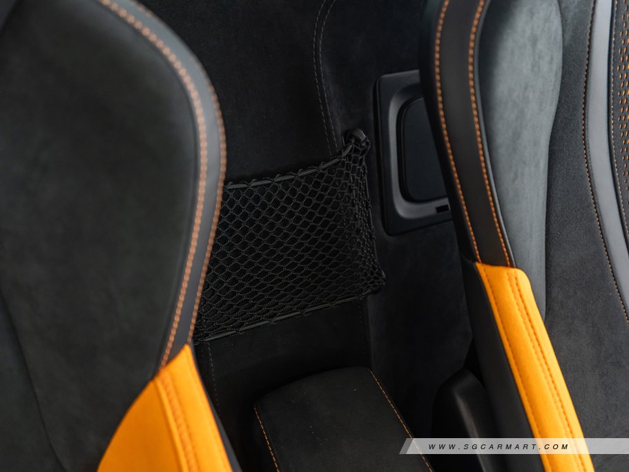 https://i.i-sgcm.com/new_cars/cars/21748/21748_g52