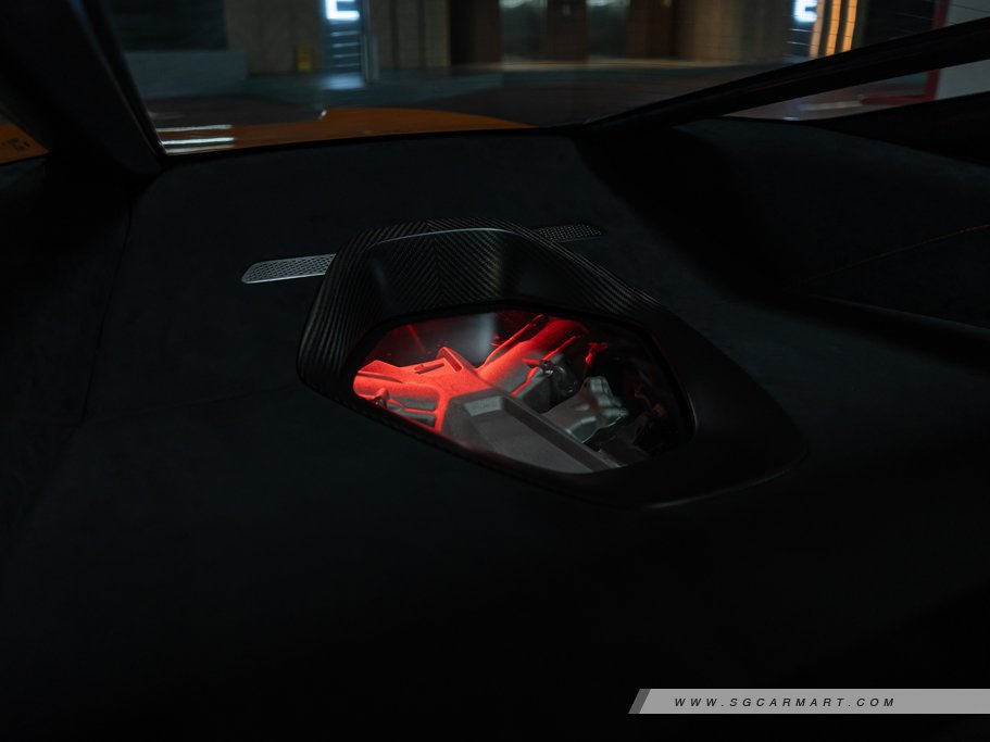 https://i.i-sgcm.com/new_cars/cars/21748/21748_g54