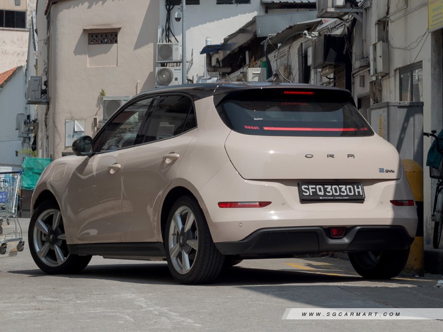https://i.i-sgcm.com/new_cars/cars/21749/21749_g15