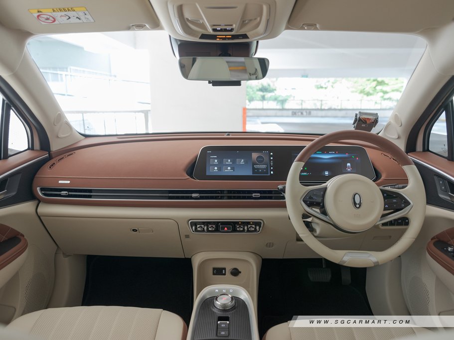 https://i.i-sgcm.com/new_cars/cars/21749/21749_g22