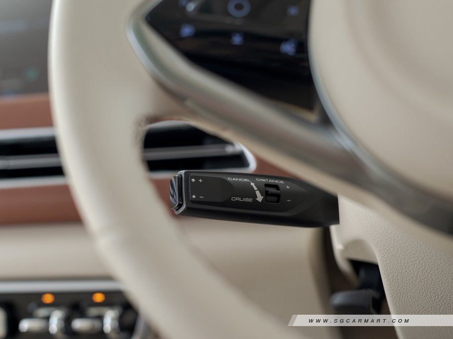 https://i.i-sgcm.com/new_cars/cars/21749/21749_g25