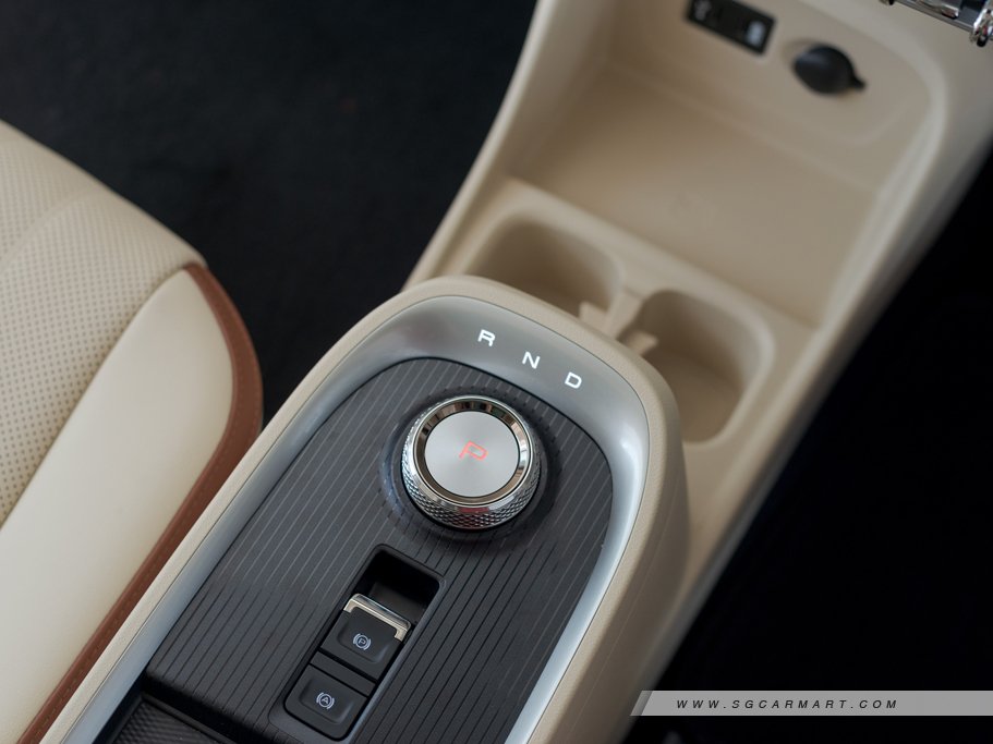 https://i.i-sgcm.com/new_cars/cars/21749/21749_g34