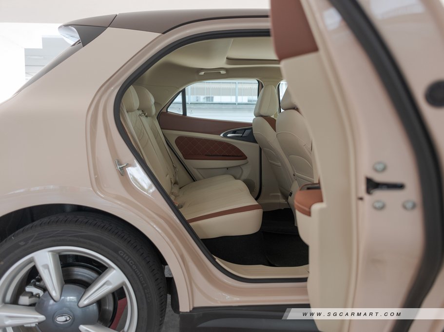 https://i.i-sgcm.com/new_cars/cars/21749/21749_g41