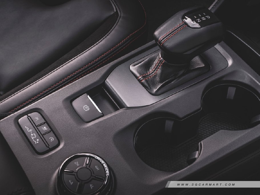 https://i.i-sgcm.com/new_cars/cars/21754/21754_g10