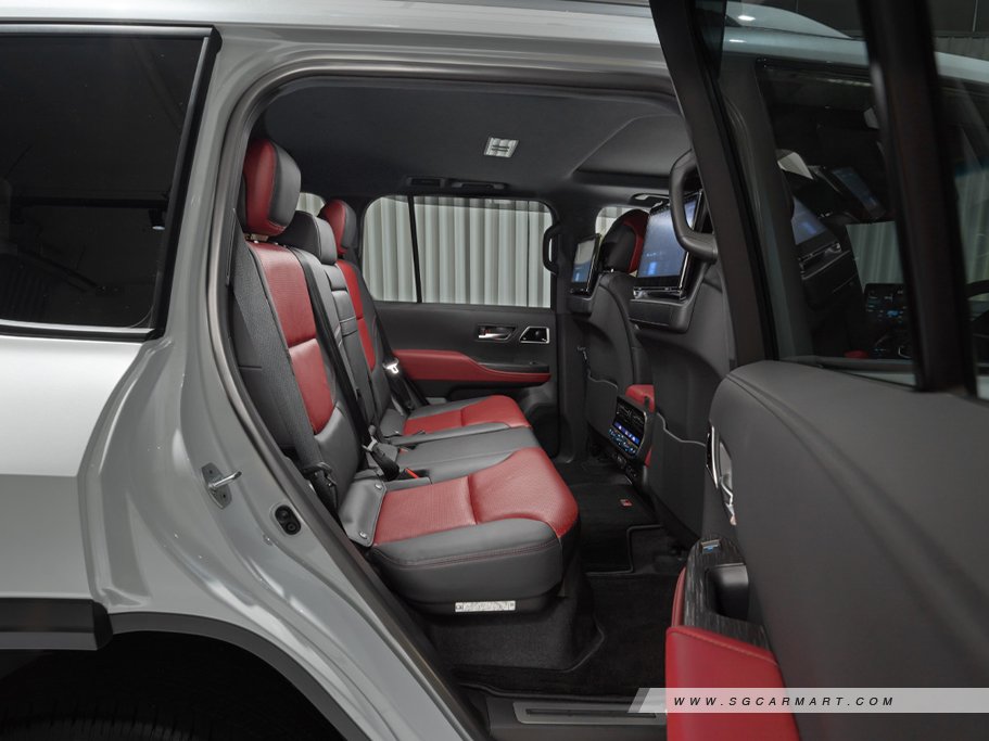 https://i.i-sgcm.com/new_cars/cars/21757/21757_g27