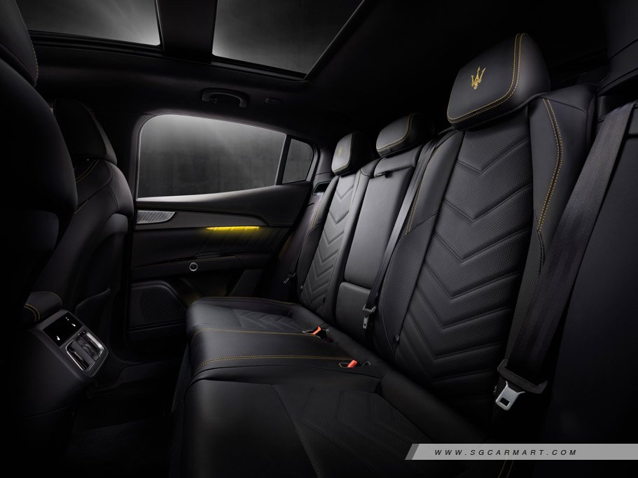 https://i.i-sgcm.com/new_cars/cars/21758/21758_g13