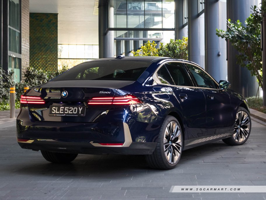 https://i.i-sgcm.com/new_cars/cars/21763/21763_g15