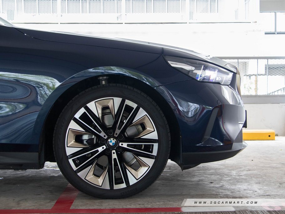 https://i.i-sgcm.com/new_cars/cars/21763/21763_g19