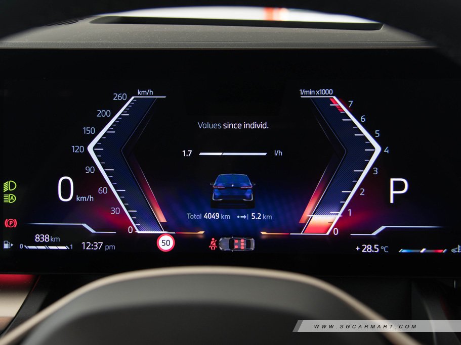 https://i.i-sgcm.com/new_cars/cars/21763/21763_g27