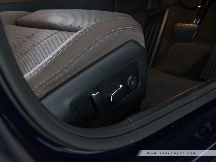 https://i.i-sgcm.com/new_cars/cars/21763/21763_g33