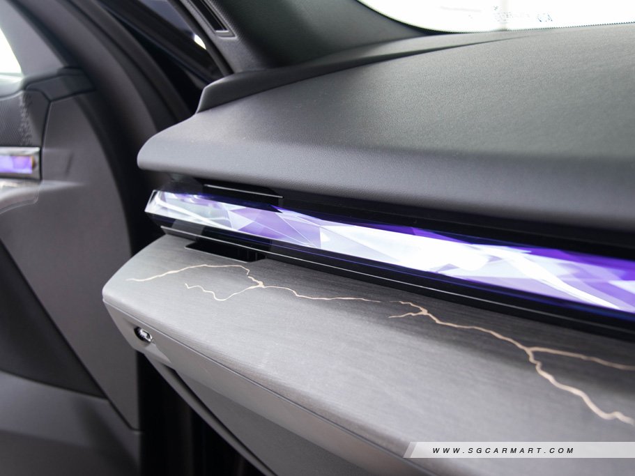 https://i.i-sgcm.com/new_cars/cars/21763/21763_g38