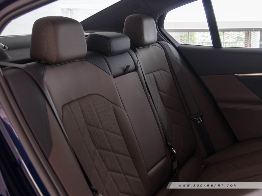 https://i.i-sgcm.com/new_cars/cars/21763/21763_g42