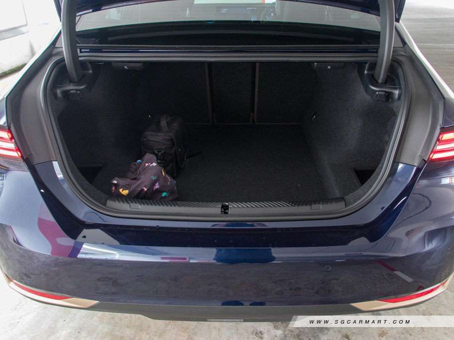 https://i.i-sgcm.com/new_cars/cars/21763/21763_g46