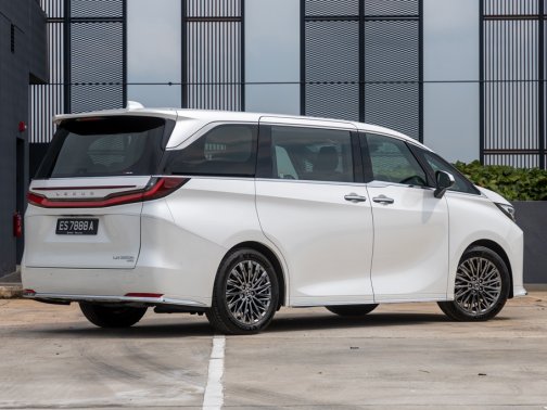 https://i.i-sgcm.com/new_cars/cars/21774/21774_g14