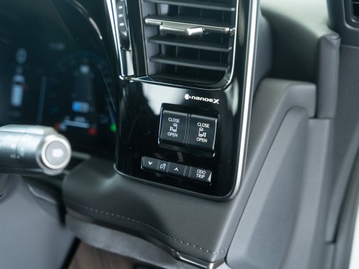 https://i.i-sgcm.com/new_cars/cars/21774/21774_g28